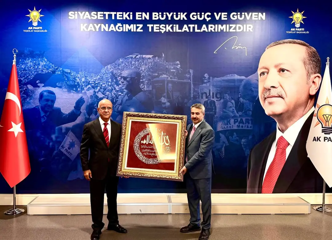 AK Parti Genel Merkezi'nde Öz Belediye-İş Sendikası Genel Başkanı Ziyareti