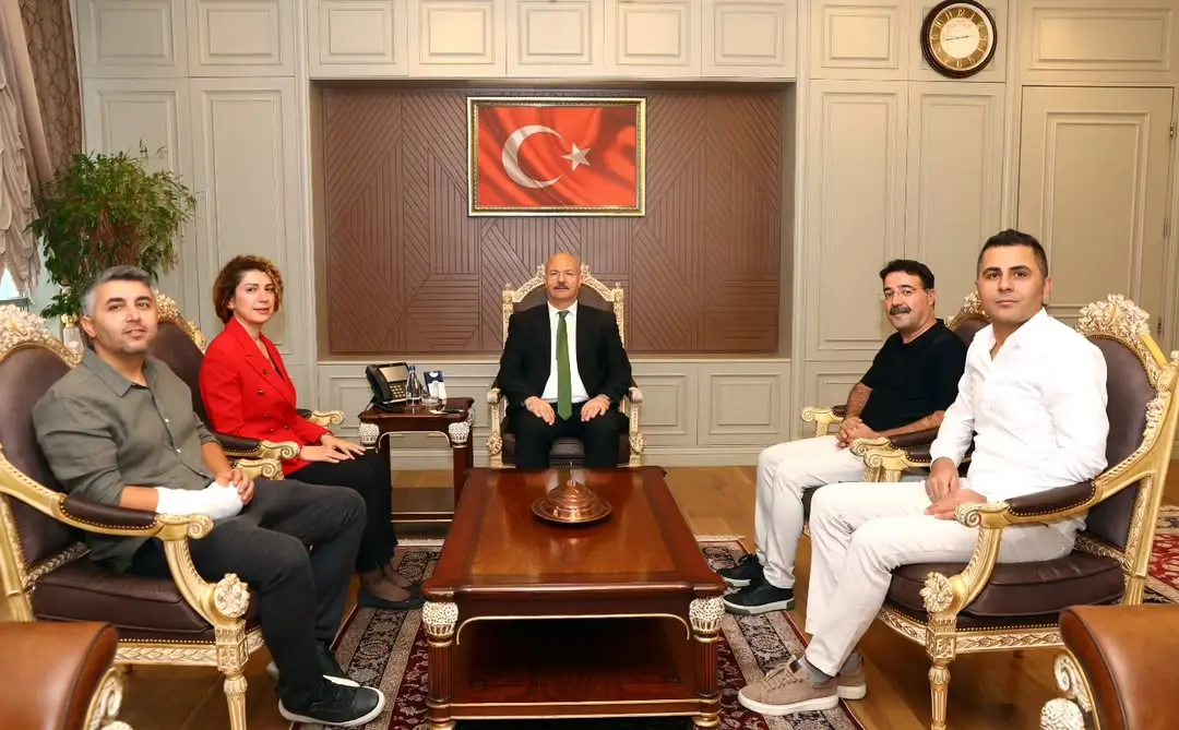 Adıyaman Valiliği'nden Önemli Ziyaret: Vali Abdullah Küçük, Tabipler Odası Başkanı Dr. Gülseren Tuncay ve Yönetimini Kabul Etti