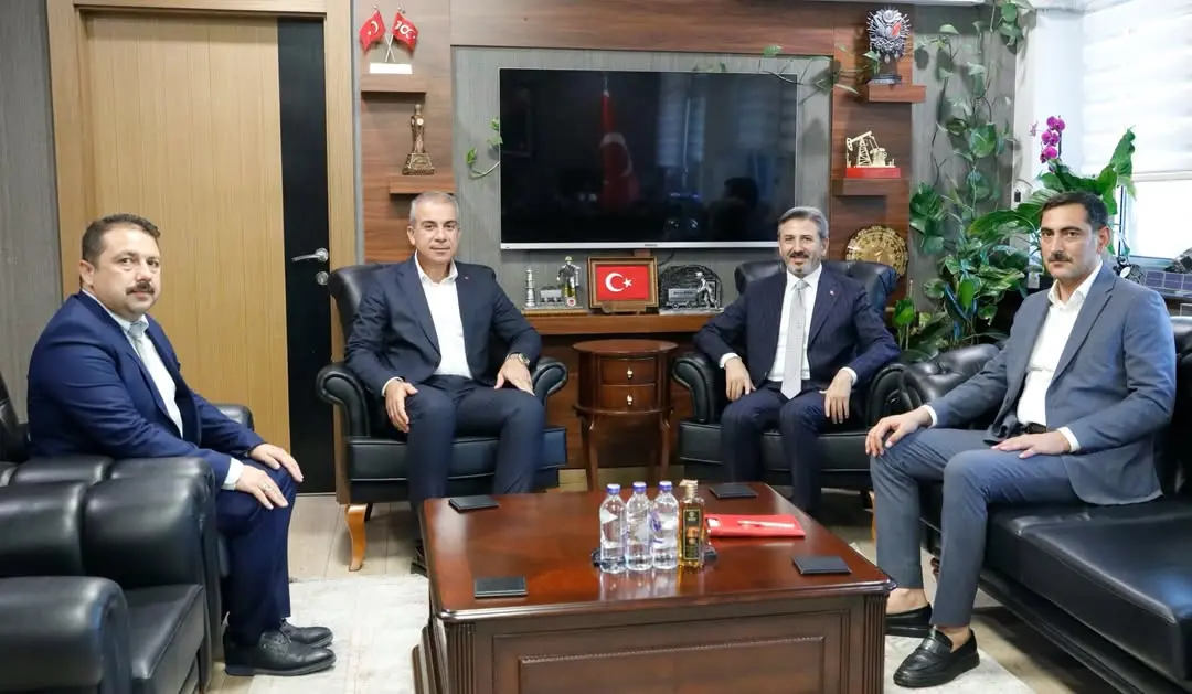 Kırıkhan Belediye Başkanı ve AK Parti İlçe Başkanı Bakanlıkta Buluştu