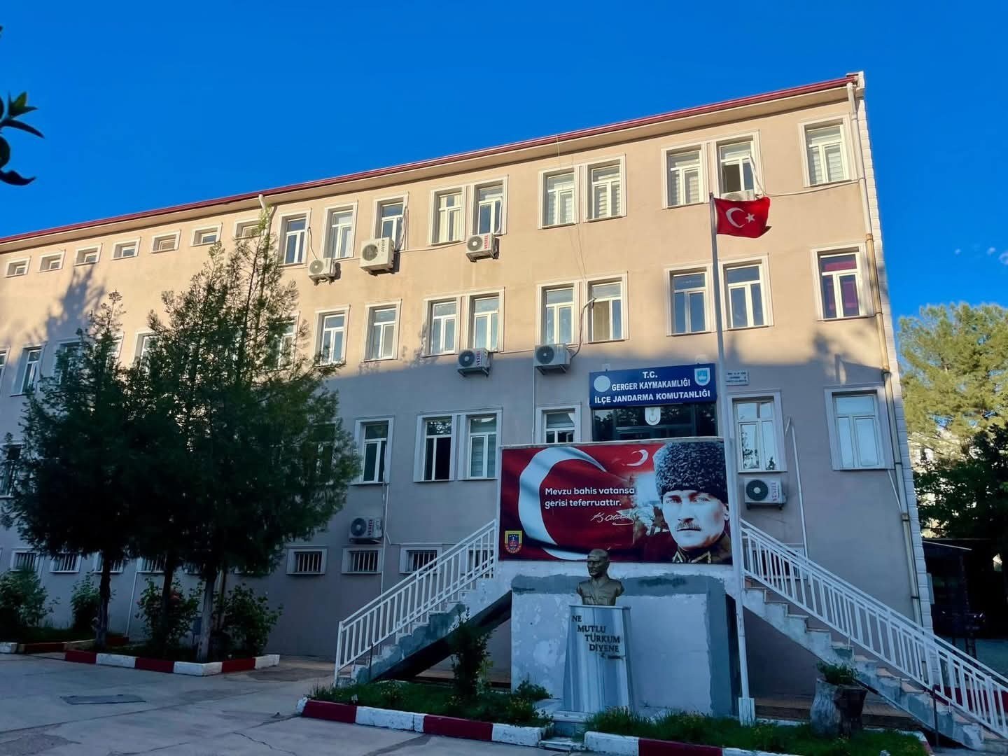 Gerger'de Uyuşturucu Operasyonu: 2 Kişi Tutuklandı