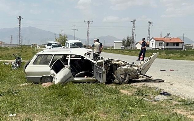 Karaman'da Trafik Kazası: 4 Yaralı