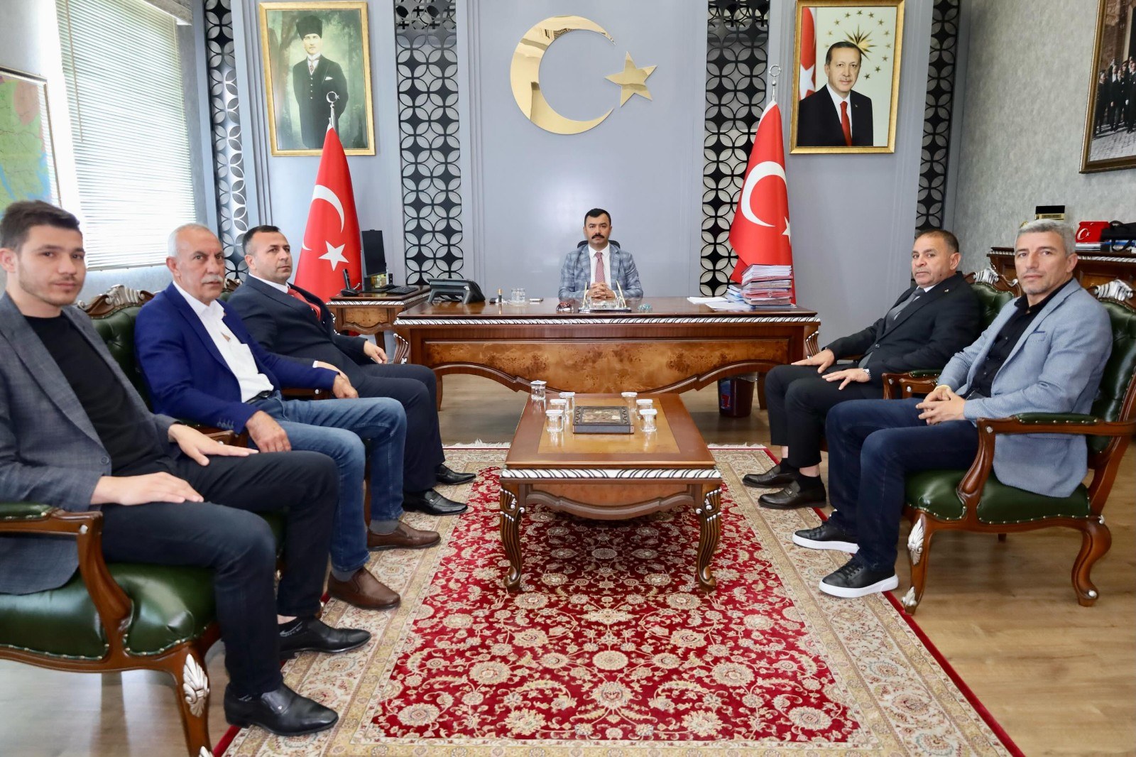 MHP Kahta İlçe Yönetimi Kaymakamlığı Ziyaret Etti