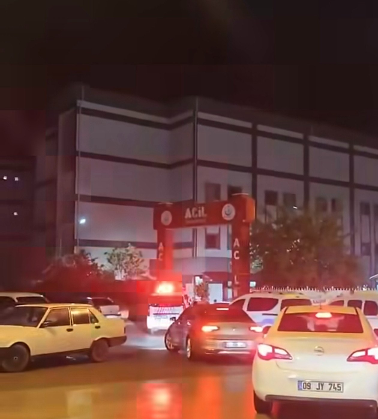 Kahta Devlet Hastanesi'nde Gerginlik Yaşandı