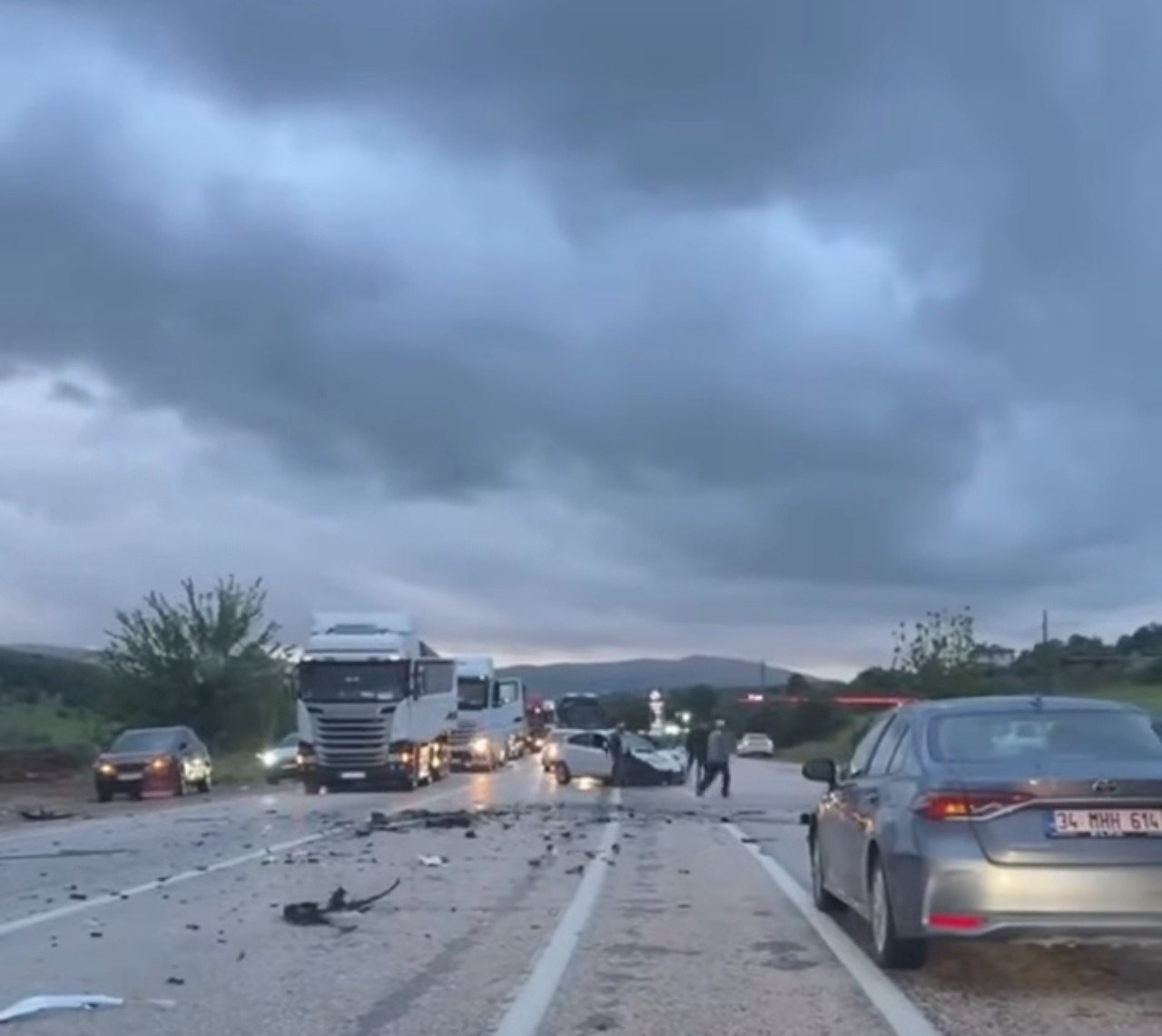 Adıyaman Kahramanmaraş Yolunda Trafik Kazası: 4 Yaralı