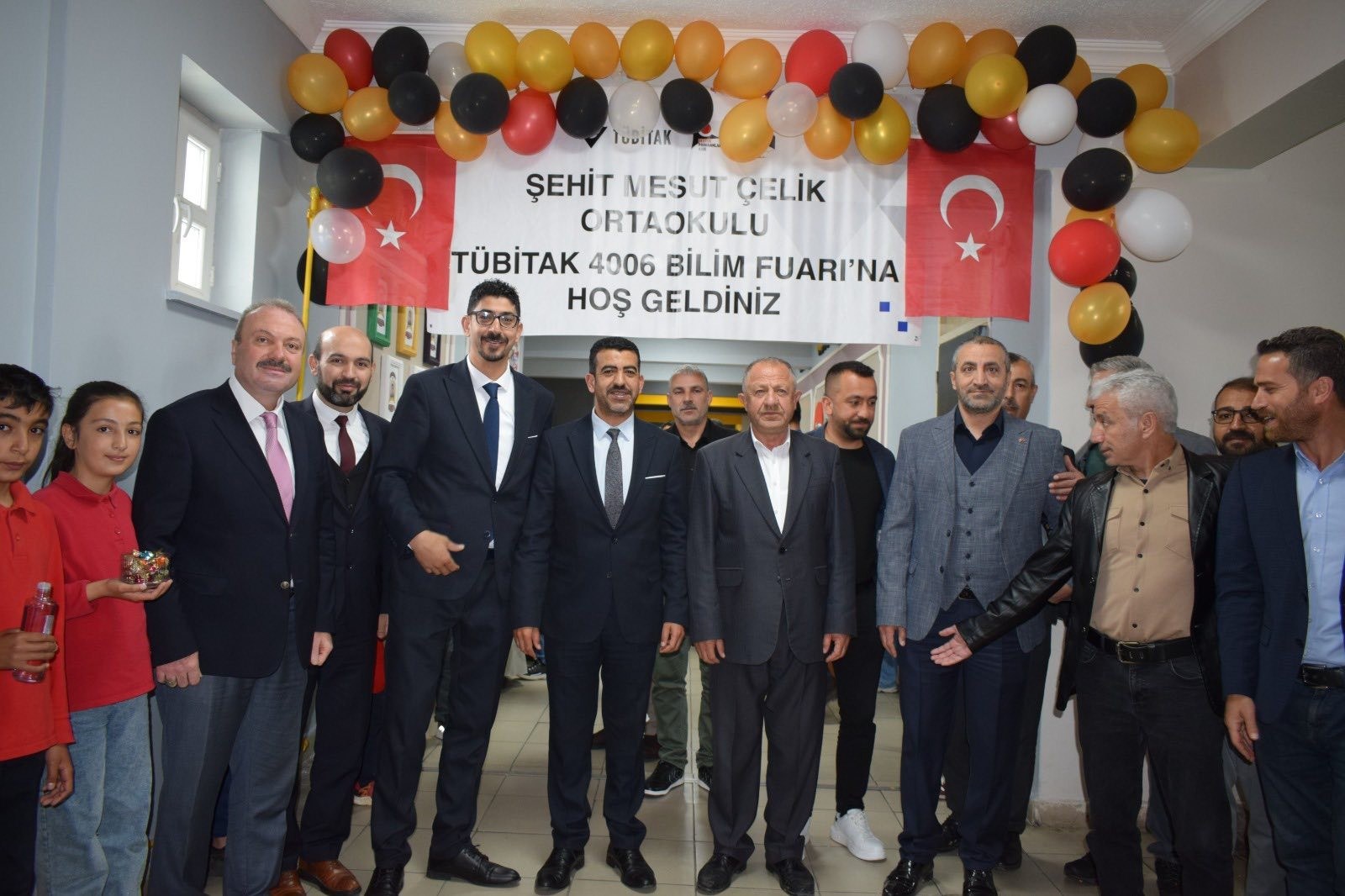 Şehit Mesut Çelik Ortaokulu Bilim Fuarı Düzenlendi
