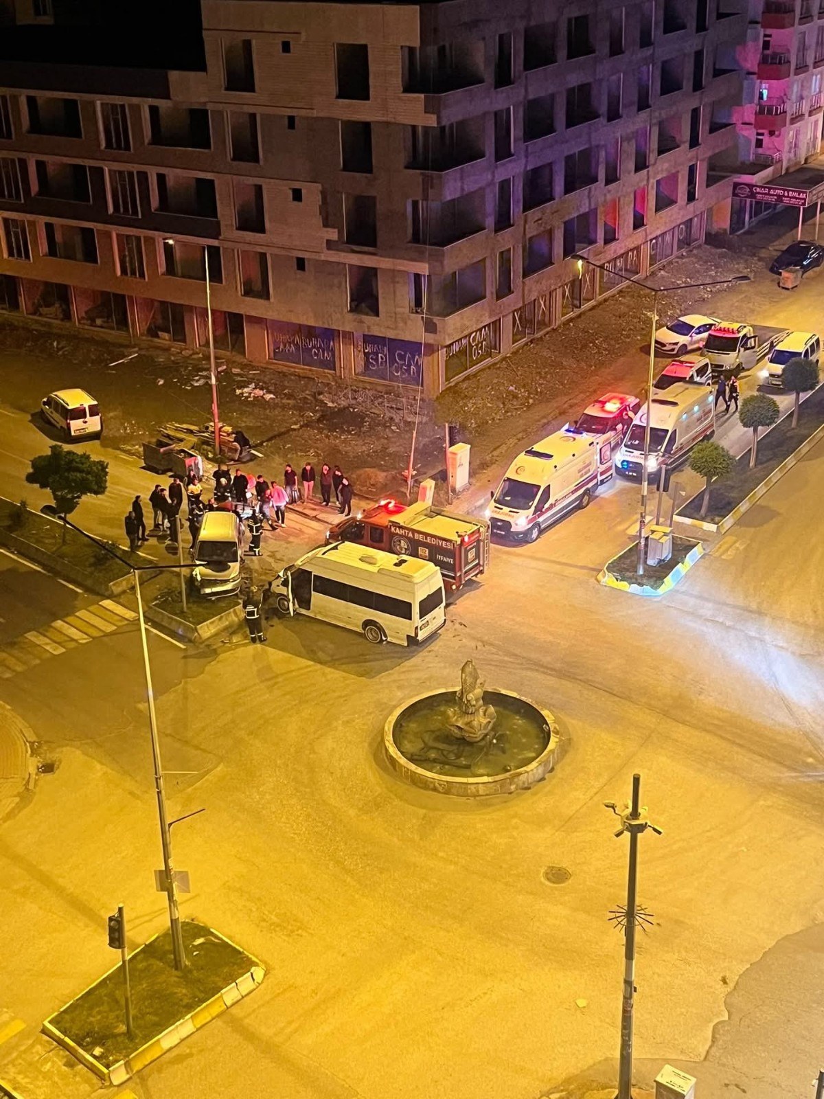 Kahta'da Trafik Kazası: 2 Yaralı