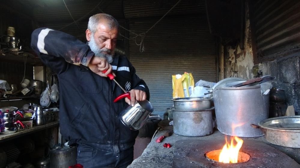 Adıyaman'da Kaybolmaya Yüz Tutmuş Kalaycılık Mesleği