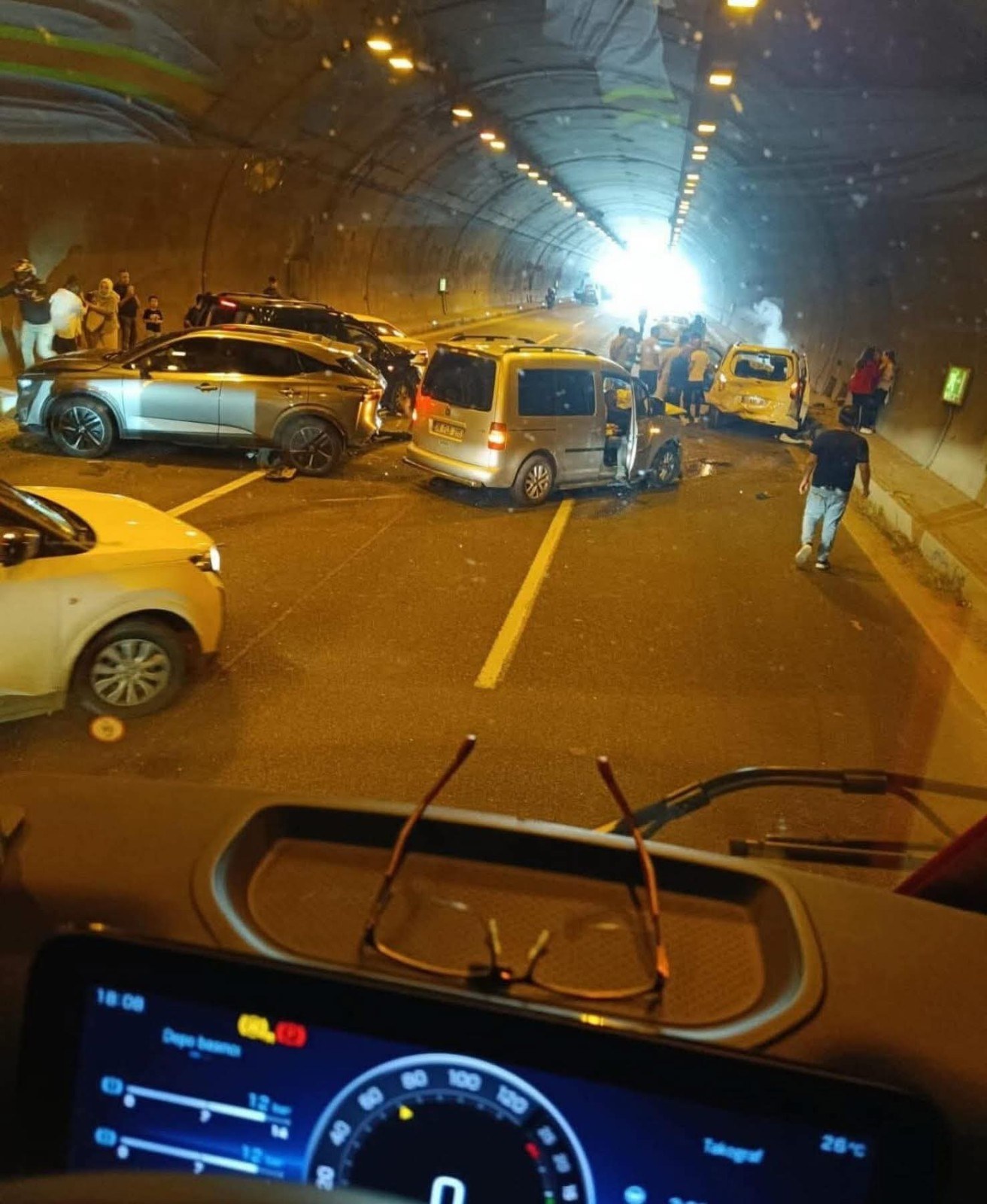 Bahçe Düziçi Tüneli'nde Zincirleme Kaza