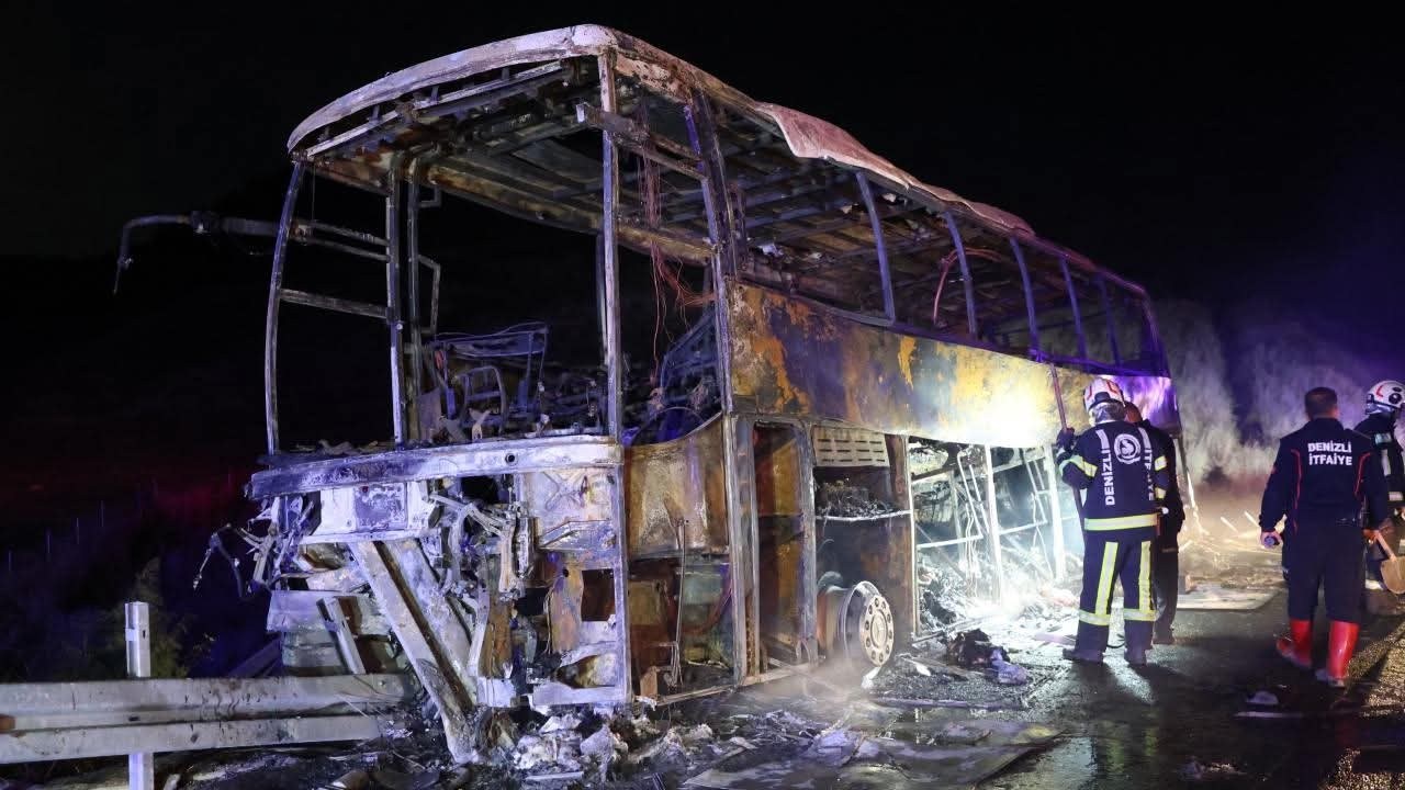 Aydın-Denizli Otoyolu'nda Feci Kaza: 8 Ölü, 33 Yaralı