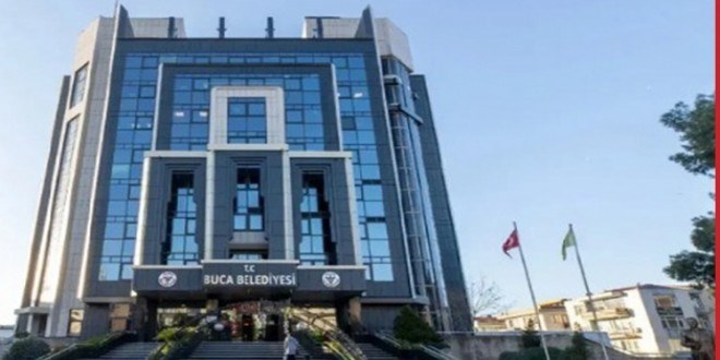 İzmir Buca Belediyesine Operasyon: Başkan Gözaltında