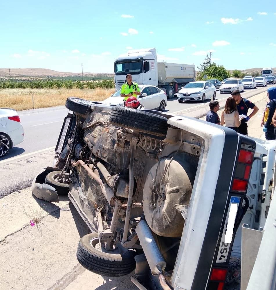 Gaziantep'te Trafik Kazası: 8 Aylık Bebek Hayatını Kaybetti