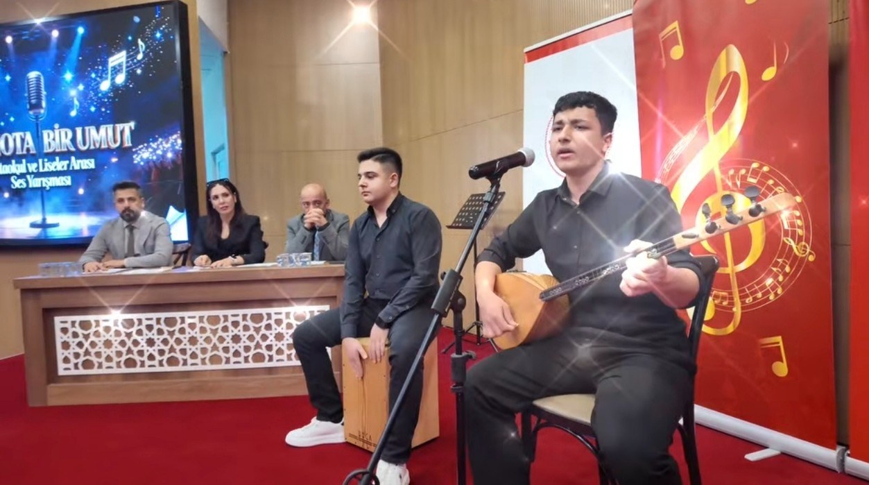 Adıyaman'da Geleneksel Ses Yarışması Finali