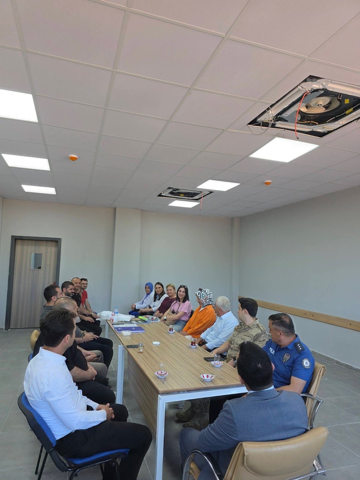 Adıyaman Gölbaşı Kaymakamı Okul Ziyareti Gerçekleştirdi
