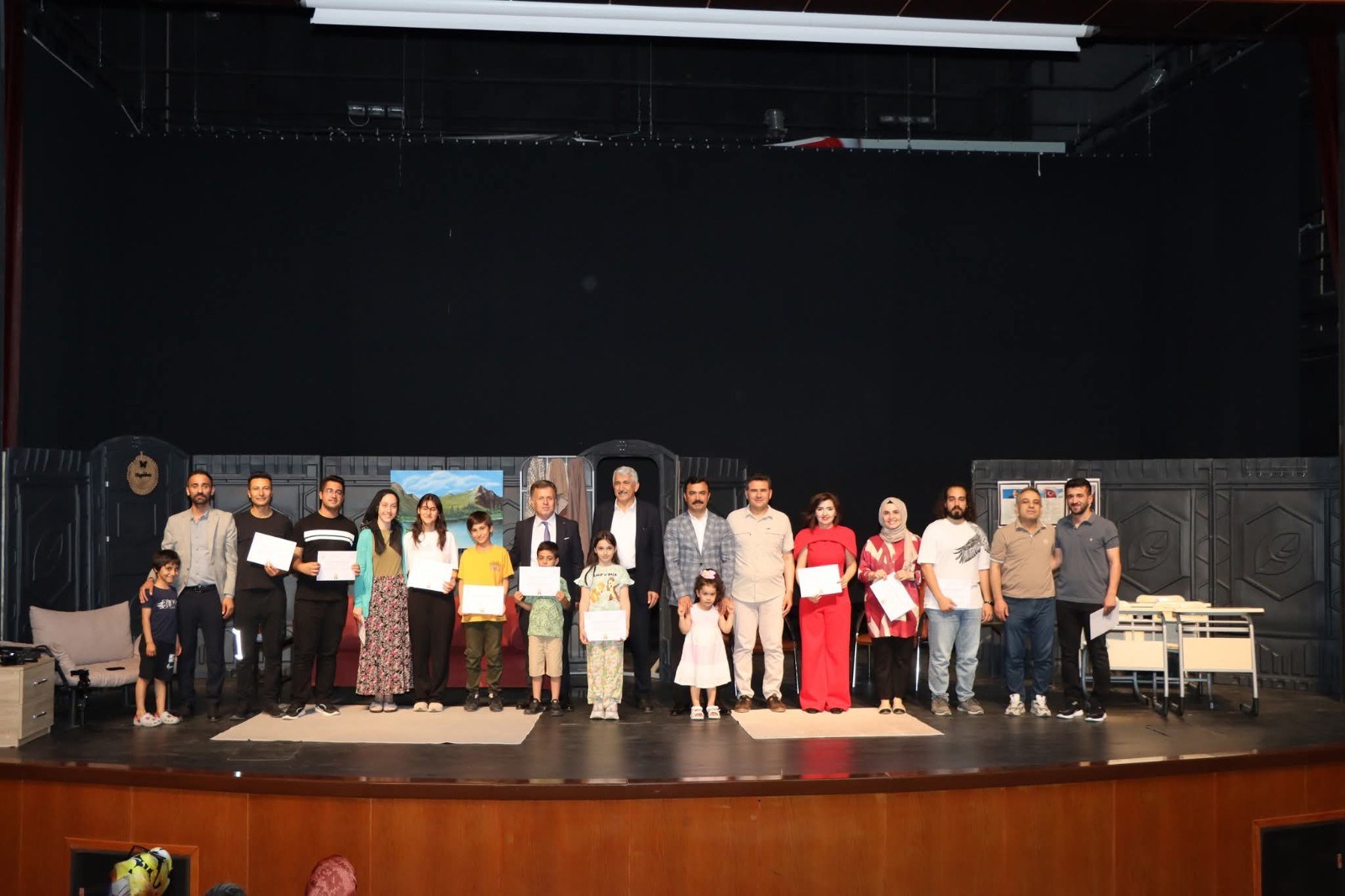 Kahta'da İletişim ve Çocuk Gelişimi Tiyatro Oyunu