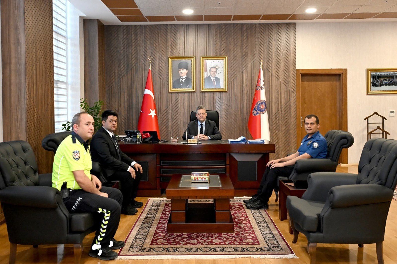 Adıyaman Emniyet Müdürü Personelle Görüşüyor