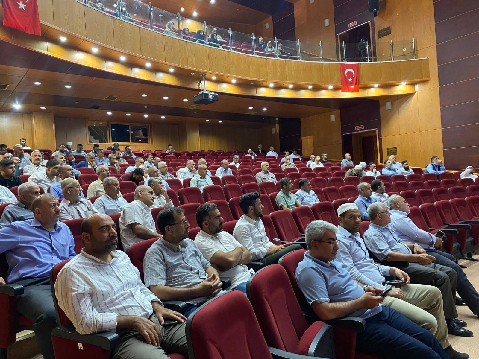Kahta'da Yaz Kur'an Kursları Eğitim Semineri Düzenlendi