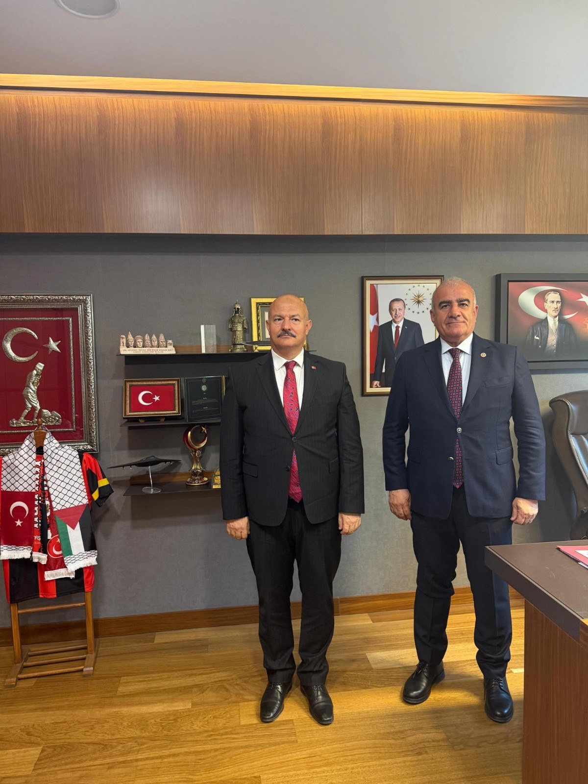 Milletvekili Özhan Adıyaman Valisi Küçük'ü Ağırladı