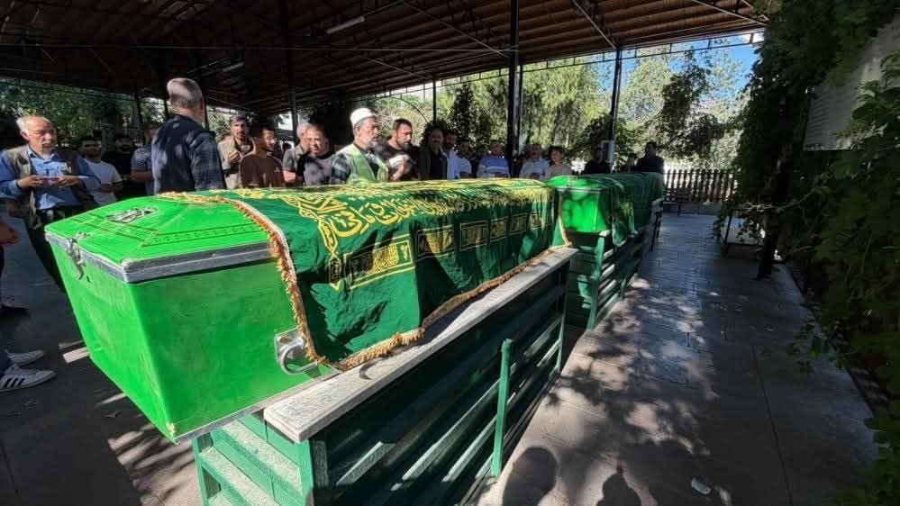 Karaman'da Kazada Ölen 3 Kardeş Siverek'te Defnedildi