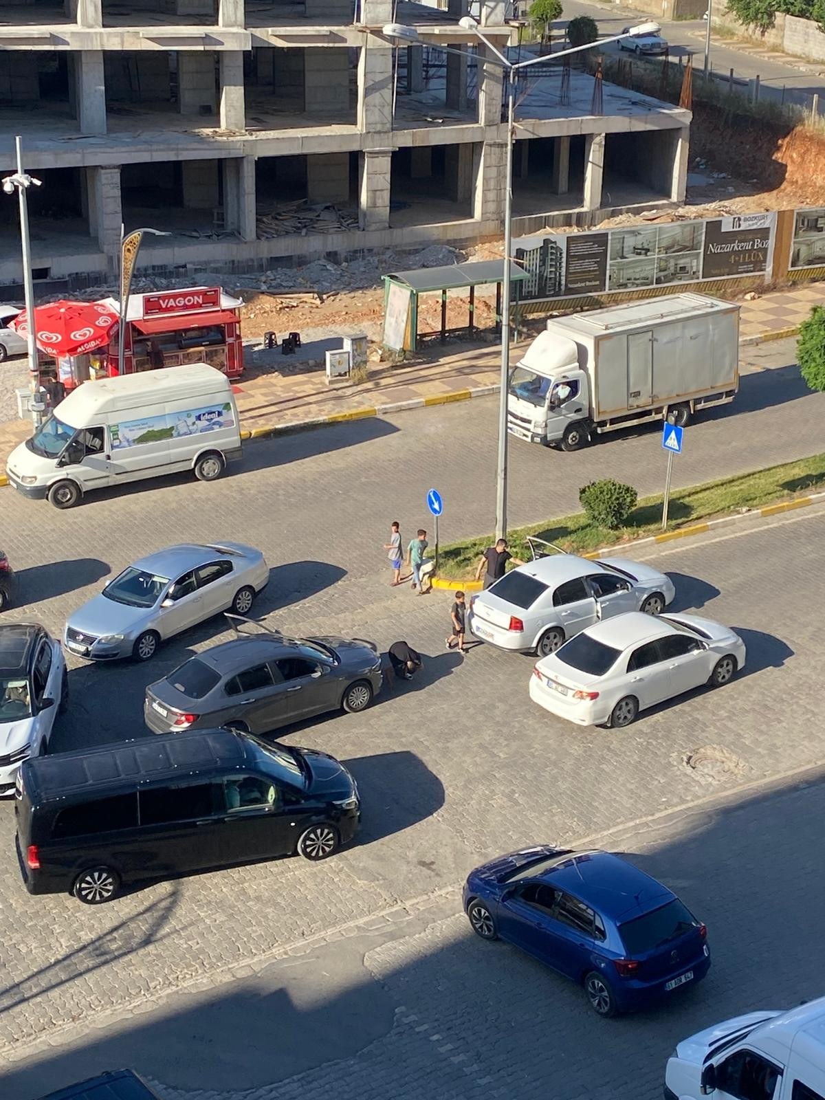 Kahta'da Maddi Hasarlı Trafik Kazası Meydana Geldi