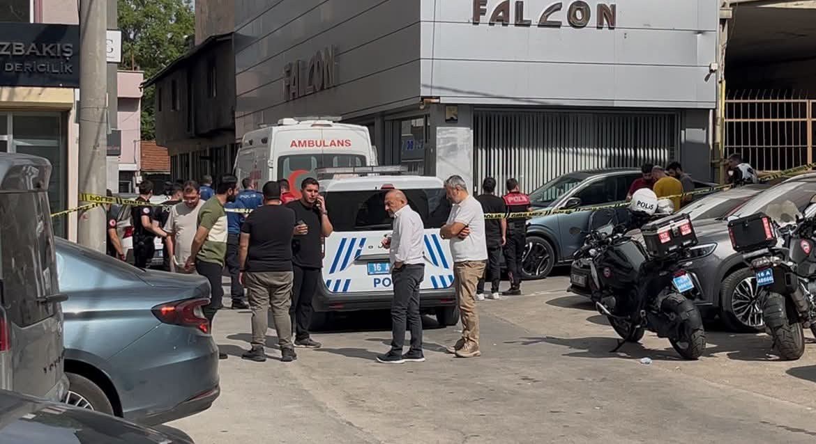 Bursa'da Kadın İş Ortağını Öldürdü Sonra İntihar Etti