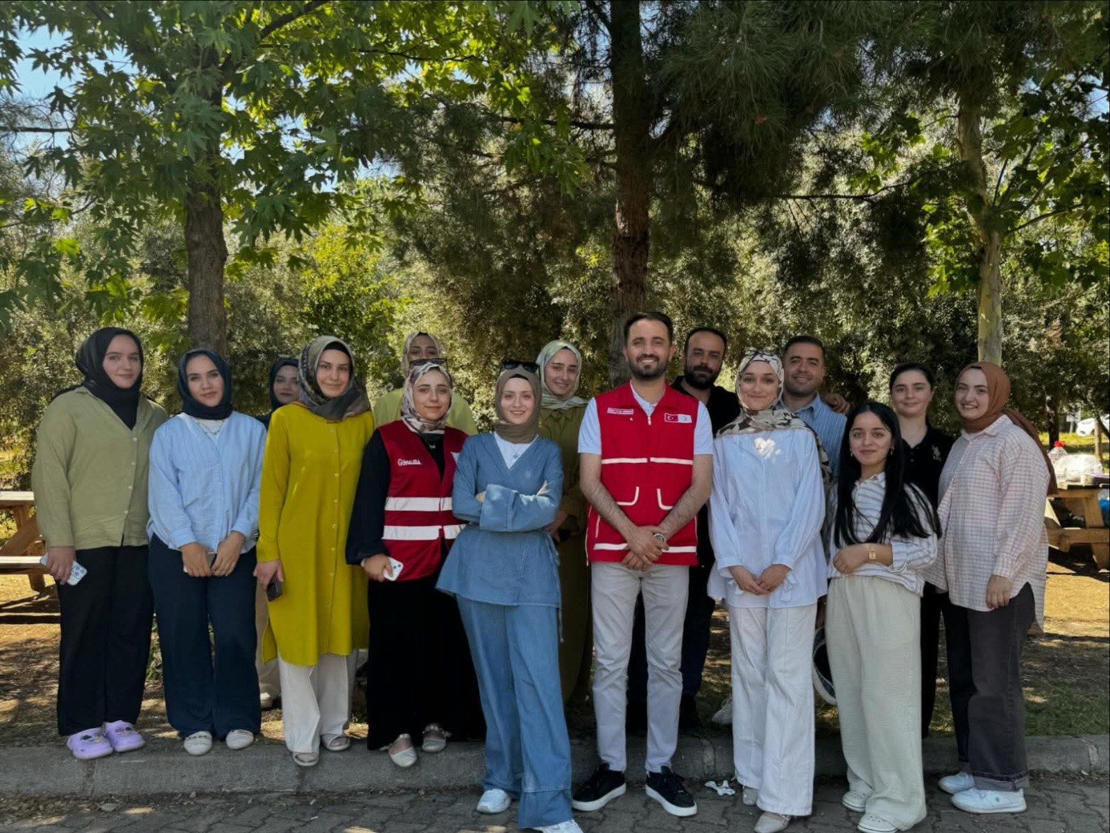Kahta Kızılay Şubesi Gönüllüleri Piknikte Buluştu