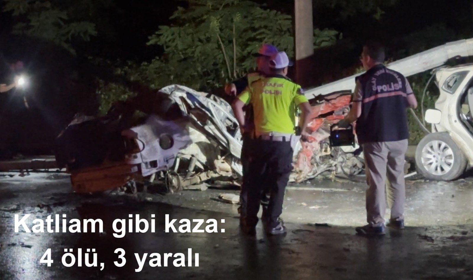 Karadeniz Sahil Yolu'nda Feci Kaza: 4 Ölü, 3 Yaralı