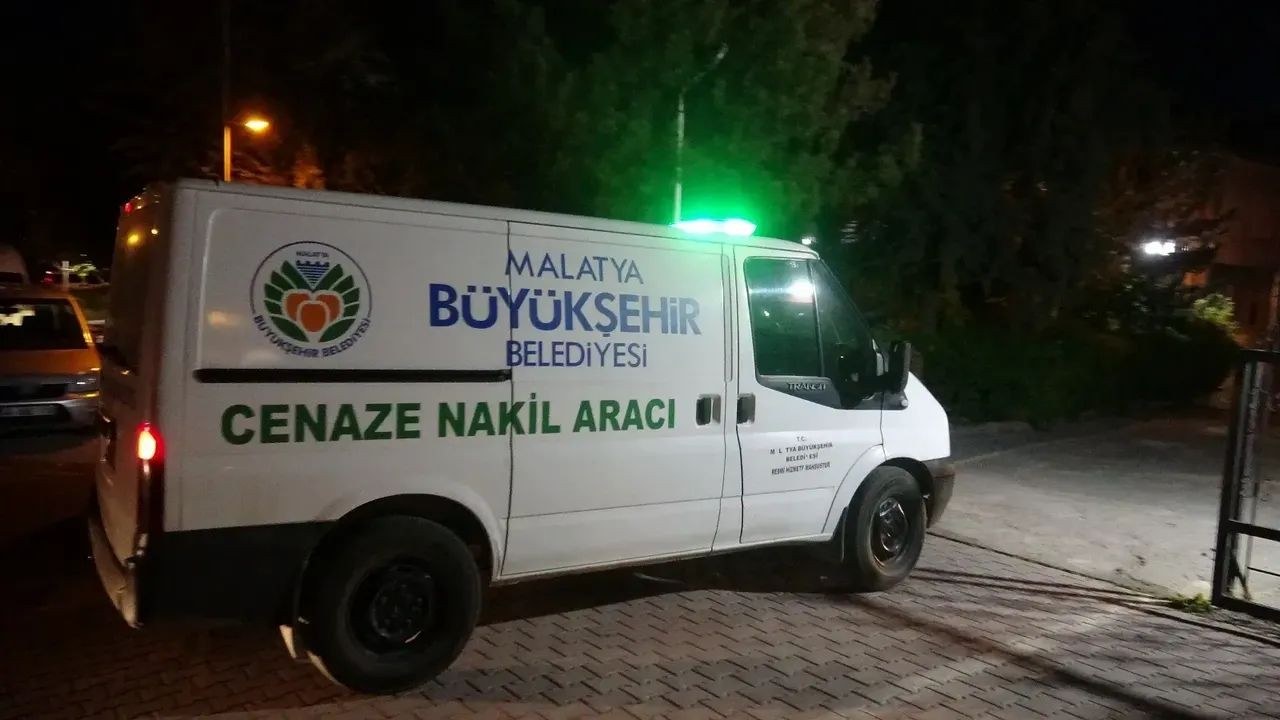 Malatya Akçadağ'da 19 Yaşındaki Genç Başından Vurulmuş Halde Ölü Bulundu