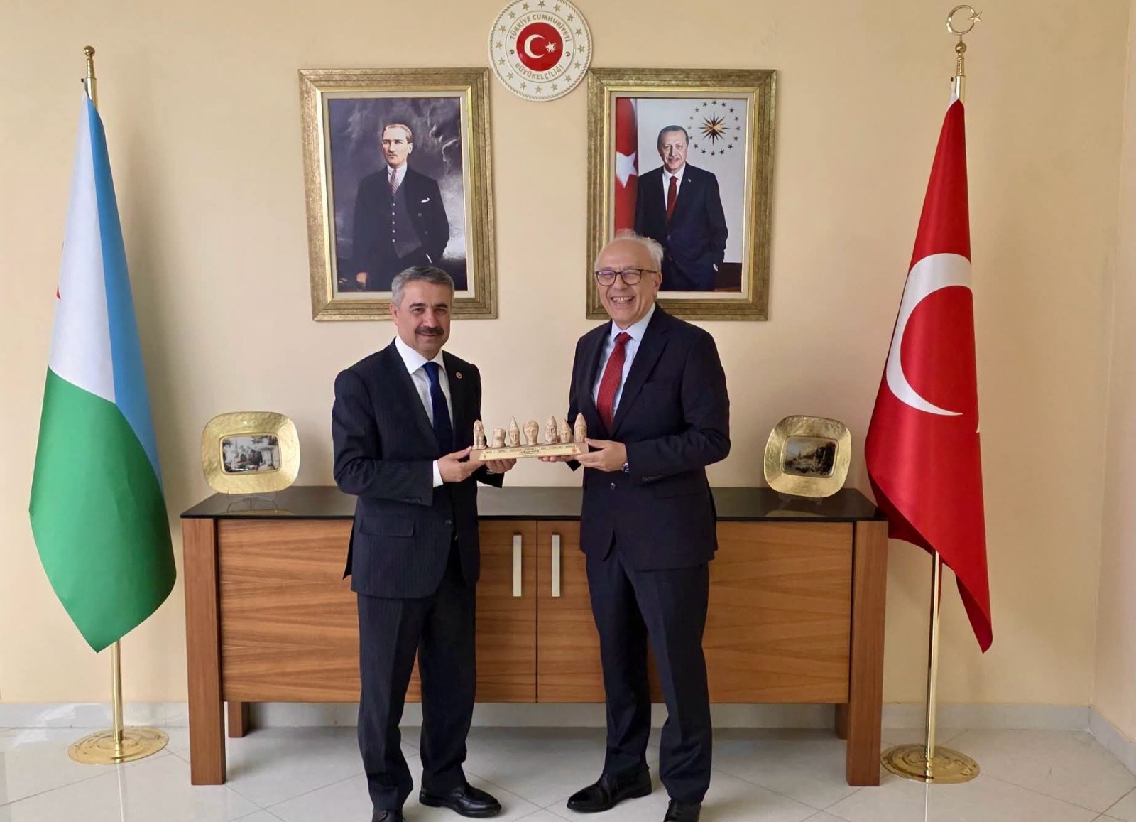 Milletvekili Alkayış Cibuti Büyükelçiliğini Ziyaret Etti