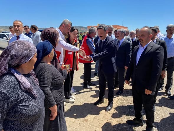 Besni Kaymakamı Ahmet Oğuz Aslan Aşure Etkinliğine Katıldı