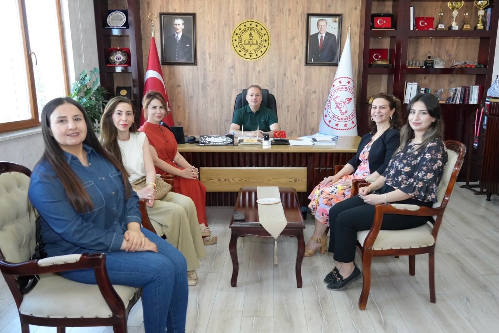 Adıyaman Milli Eğitim Müdürü Tosun Kadınlar Derneği İle Bir Araya Geldi