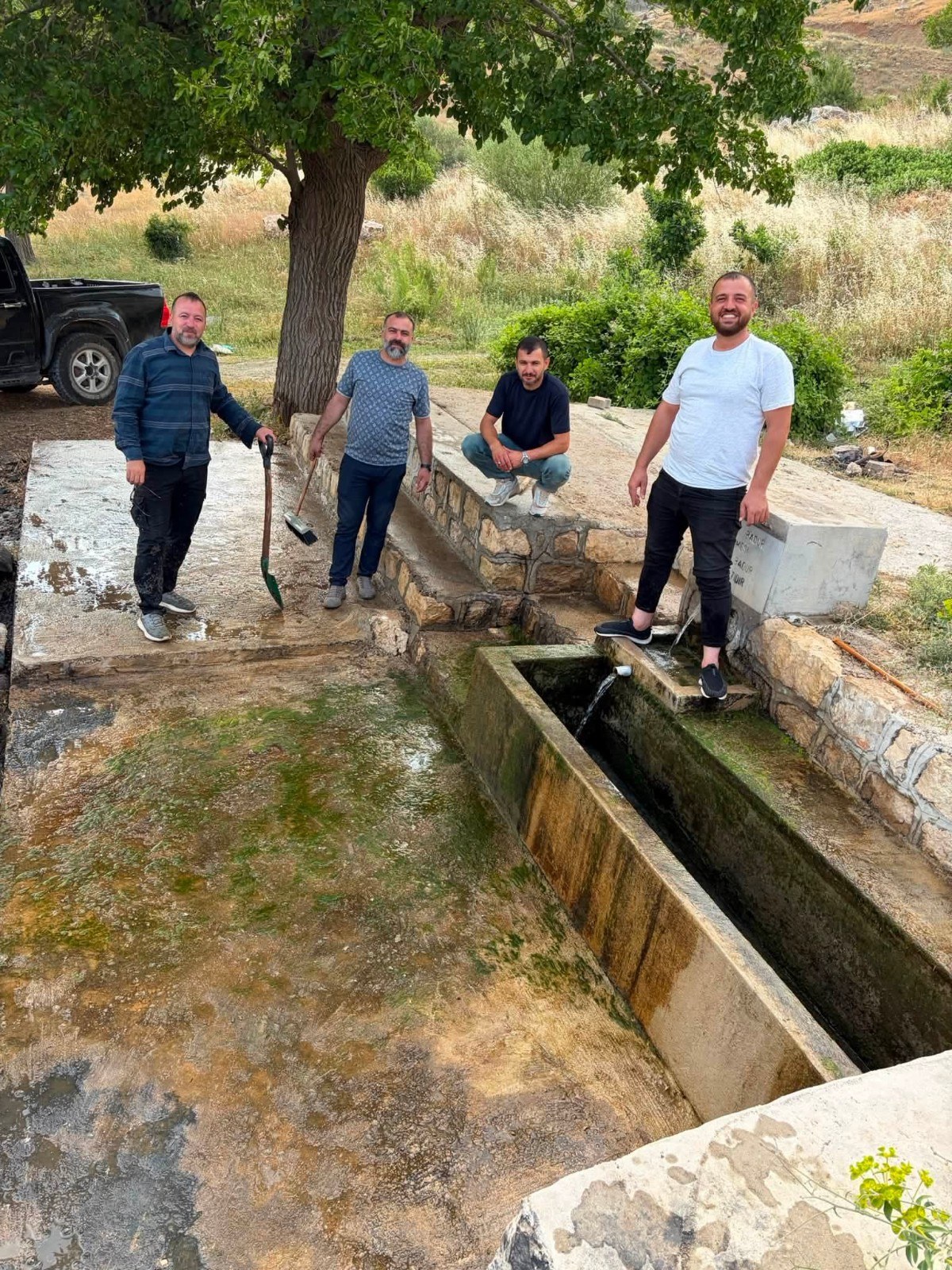 Gerger'de Çevreye Duyarlı Hemşerilerimiz Çal Çeşmesi Çevresi Temizledi