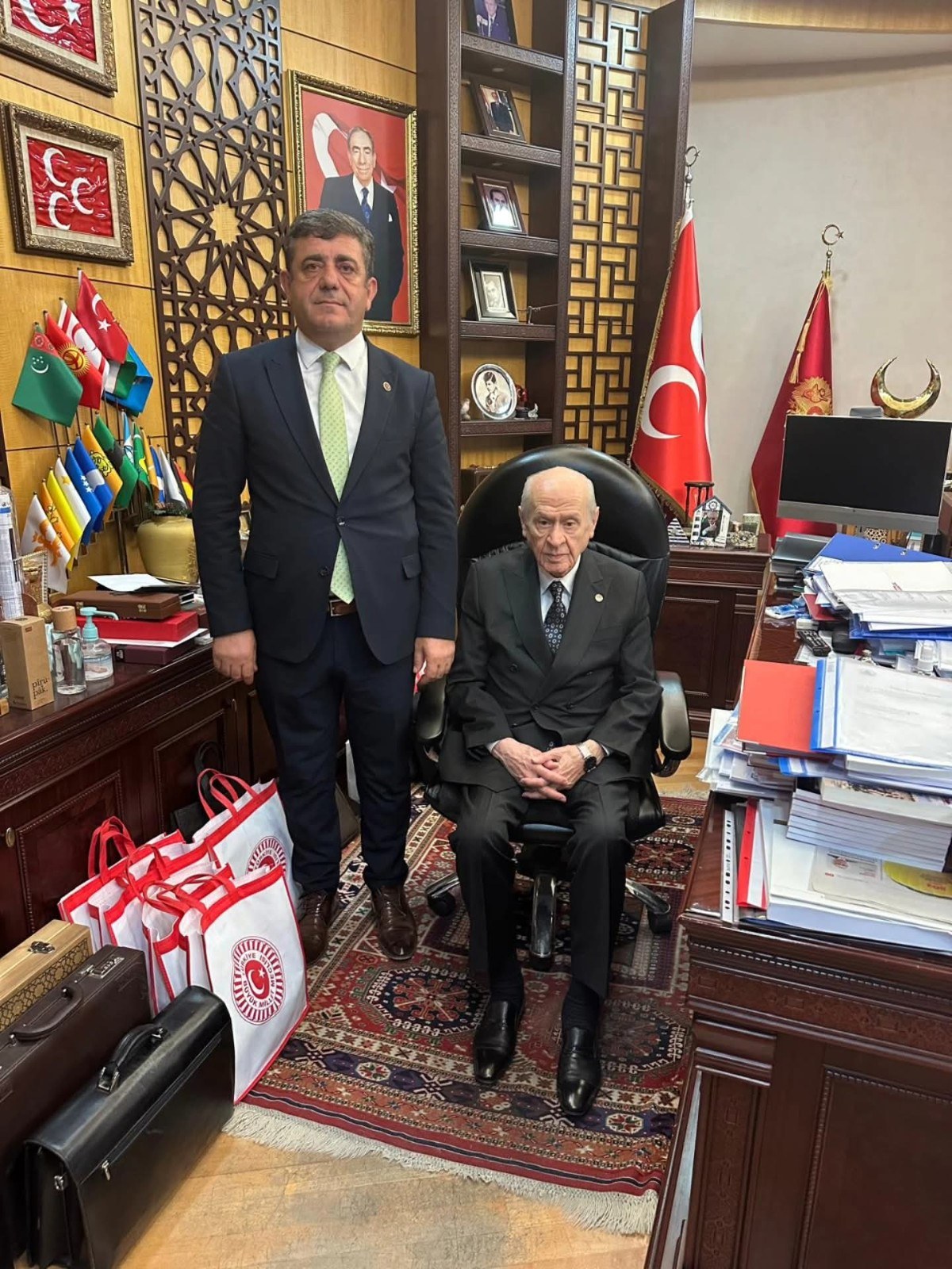 İnlice Belediye Başkanı Abuzer Yakan MHP Lideri Devlet Bahçeli'yi Ziyaret Etti
