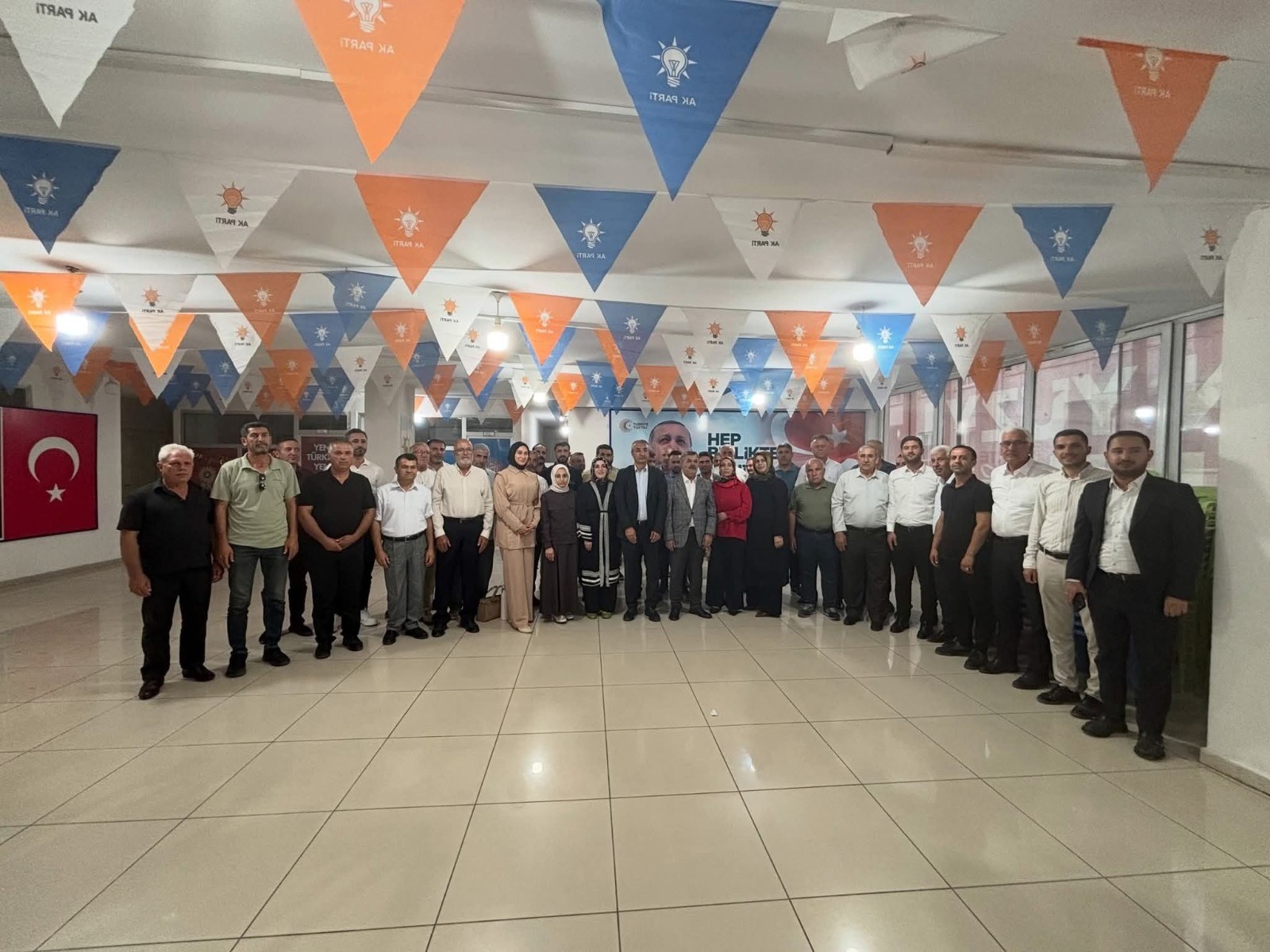 AK Parti Adıyaman İl Başkanlığı Haftalık Toplantı Düzenledi
