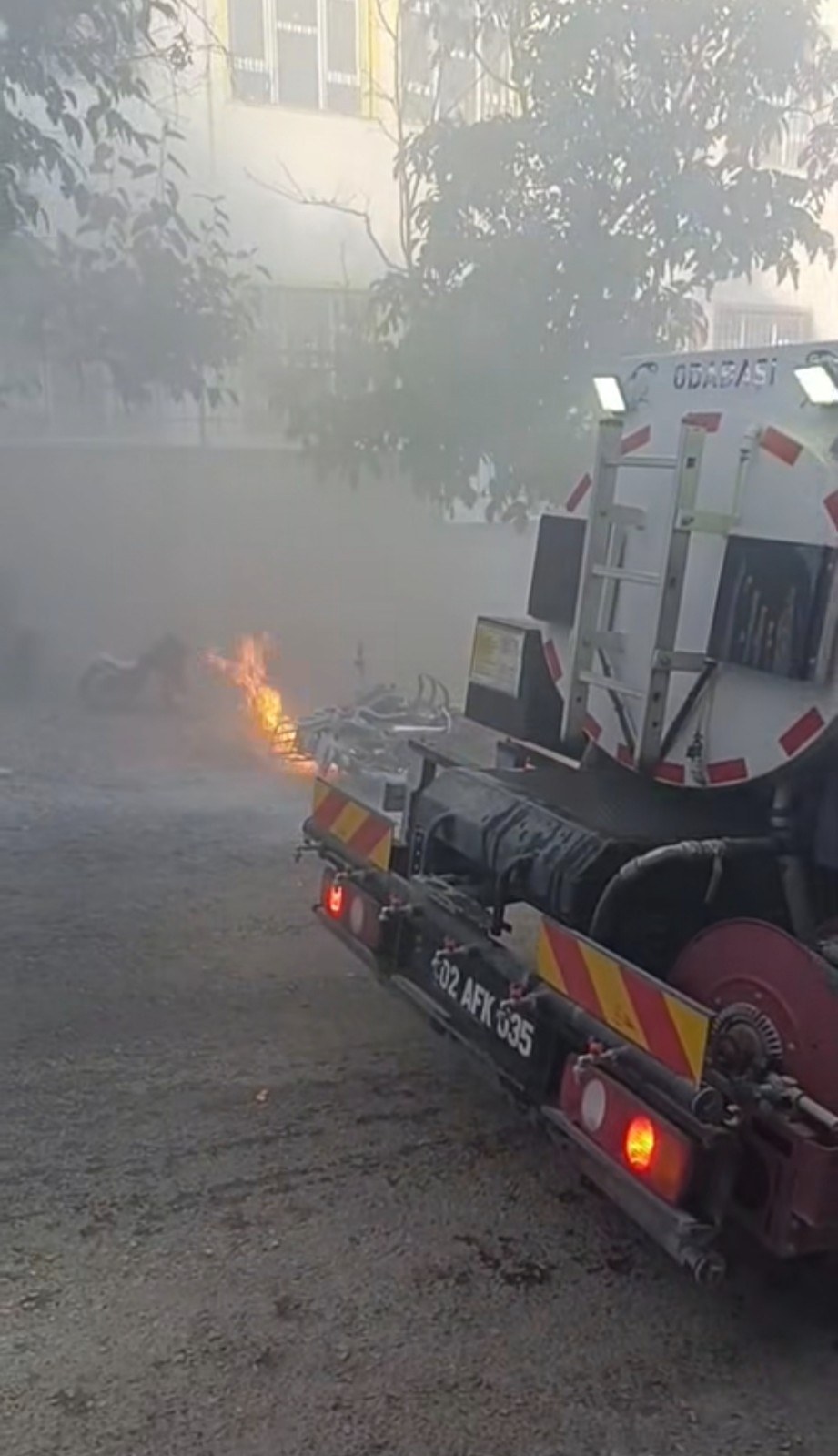 Besni'de Motosiklet Yangınına İtfaiye Müdahale Etti