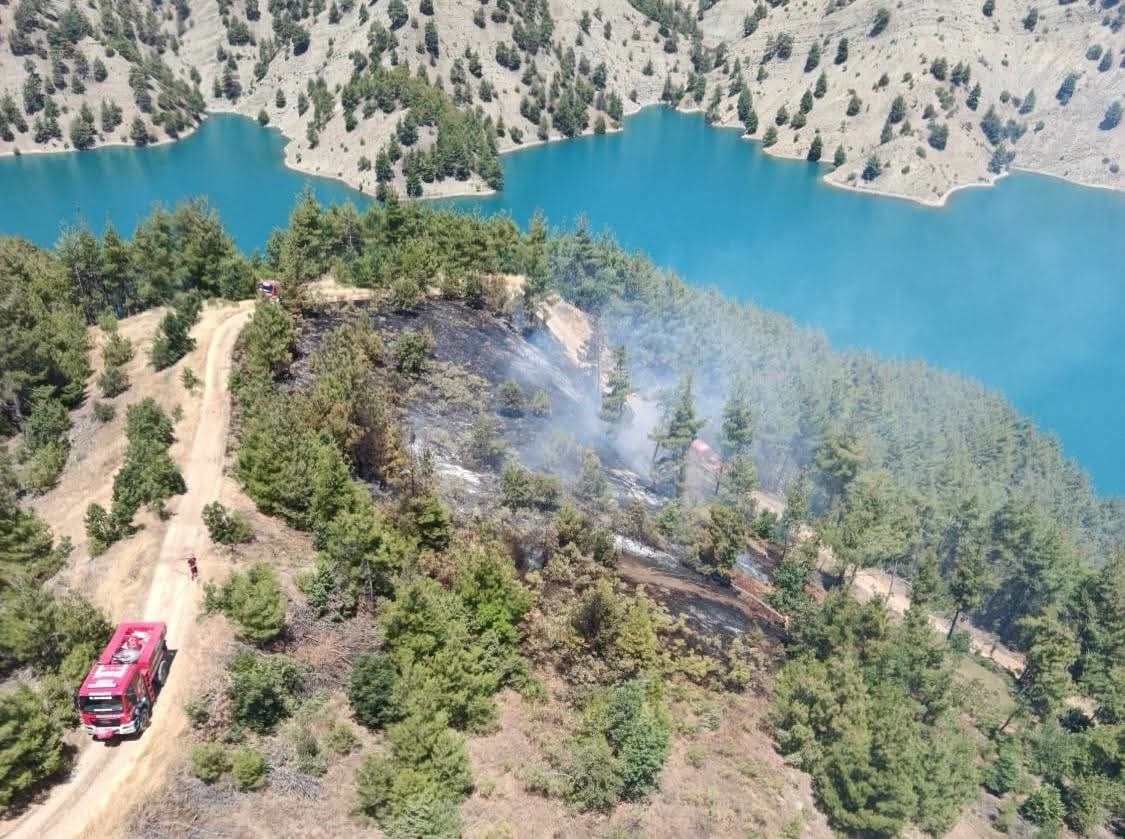 Kahramanmaraş'ta Orman Yangını Kontrol Altına Alındı