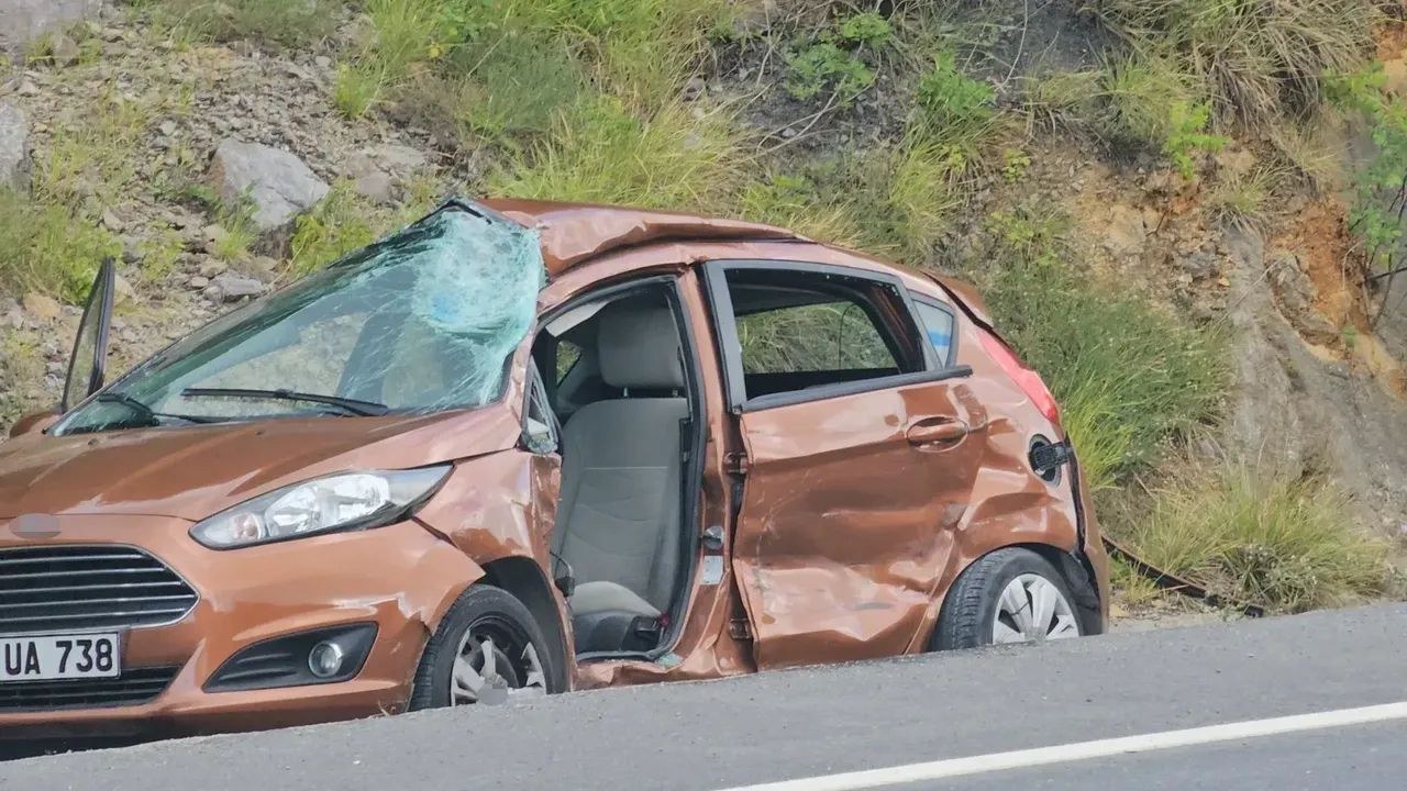 Kozlu'da Feci Kaza: Otomobil Tırla Çarpıştı, Karı Koca Hayatını Kaybetti