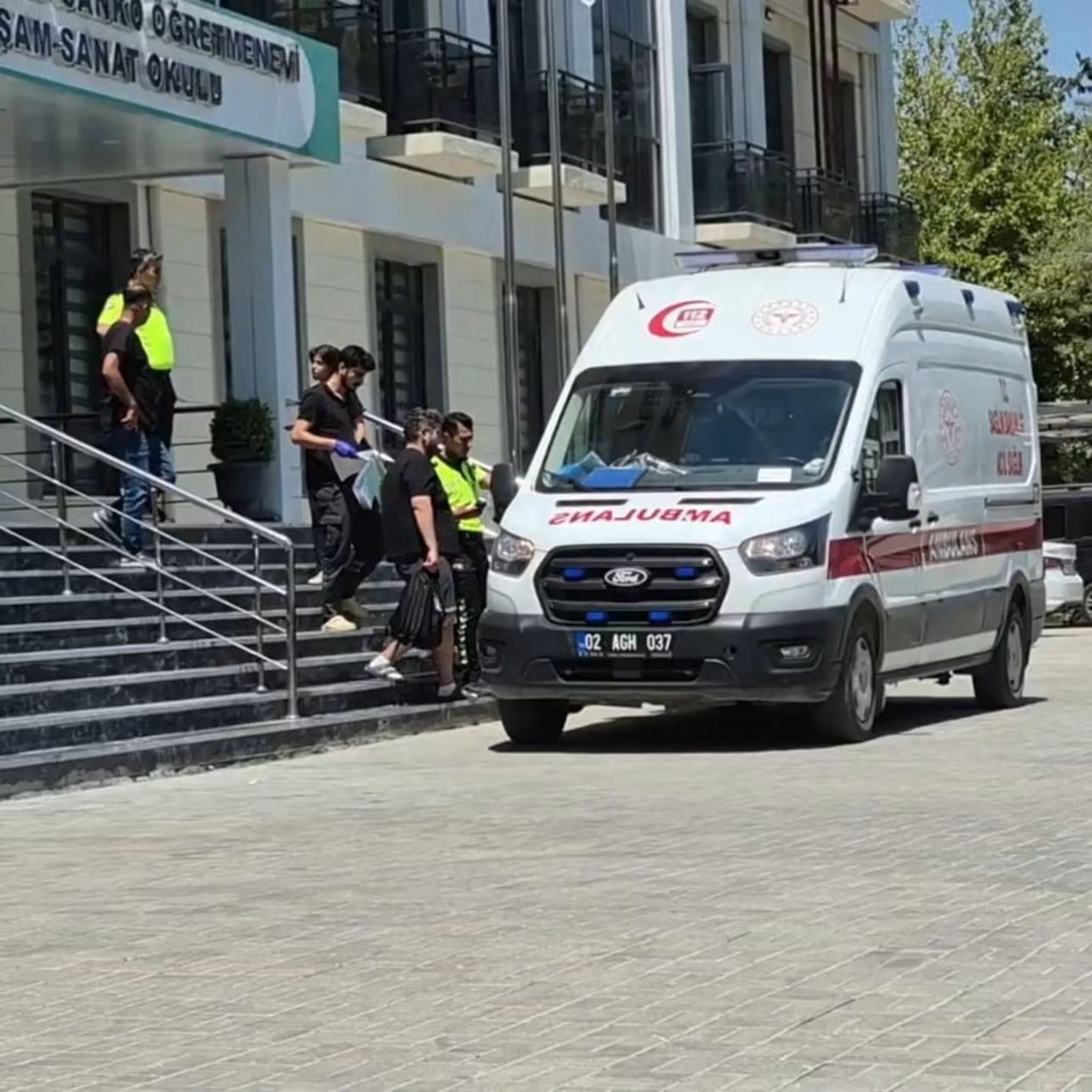 Adıyaman Öğretmenevinde İntihar Girişimi Yaşandı
