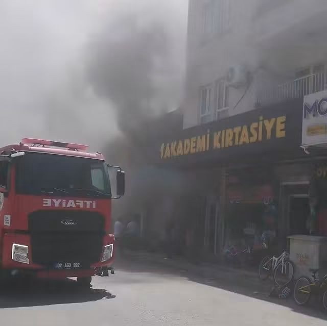 Kahta'da İş Yerinde Çıkan Yangın Kontrol Altına Alındı