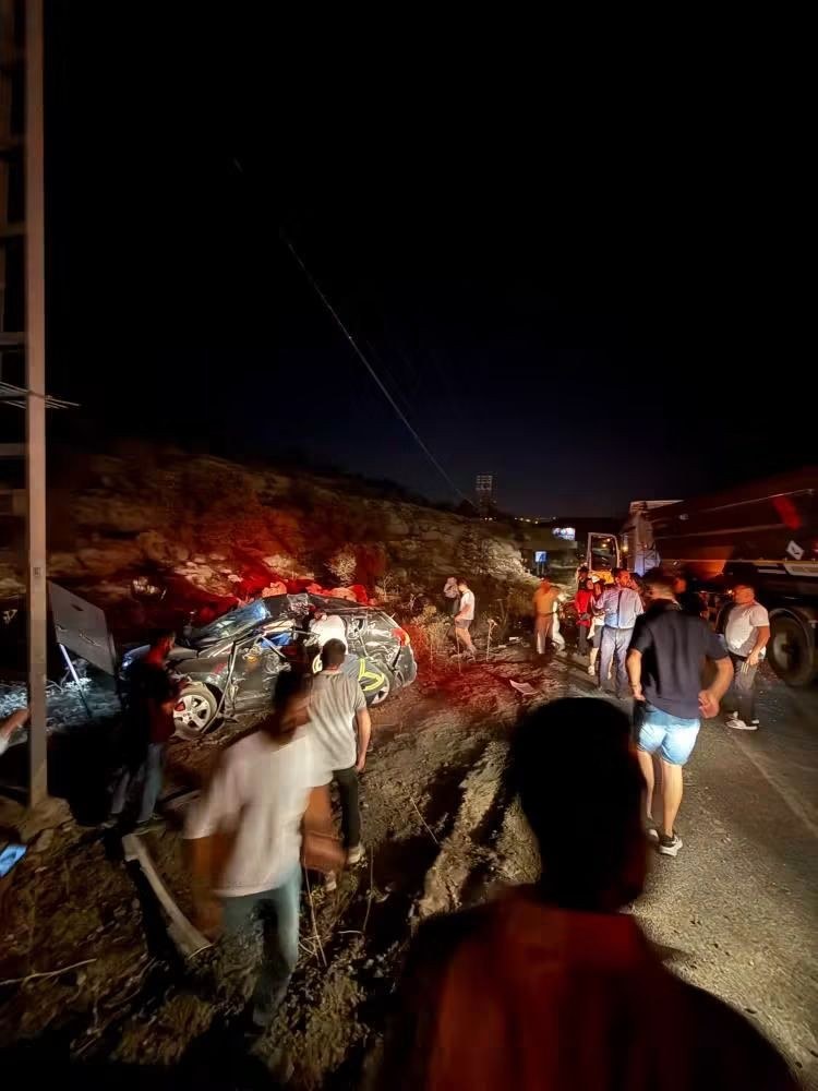 Mardin'de Trafik Kazası: 3 Kişi Öldü 5 Kişi Yaralandı