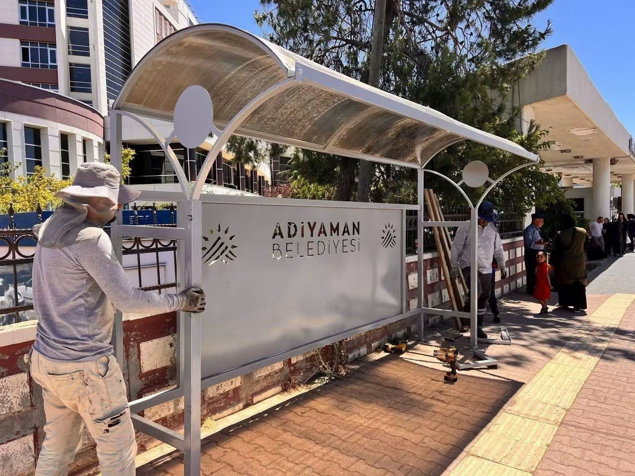 Adıyaman Genelinde Otobüs Durakları Yenileniyor