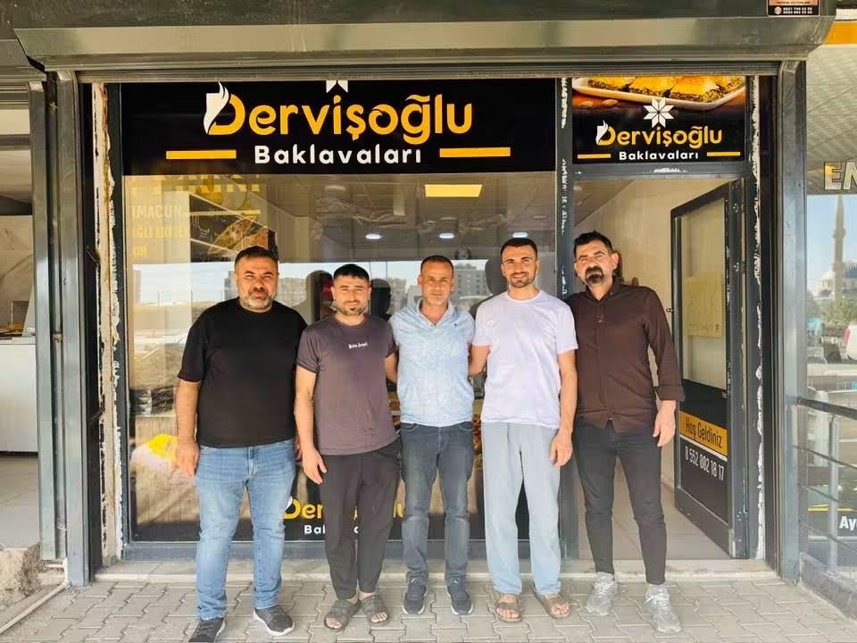 İş ve Siyaset İnsanı Abdulvahap Can'dan Dervişoğlu Baklavaları'na Ziyaret