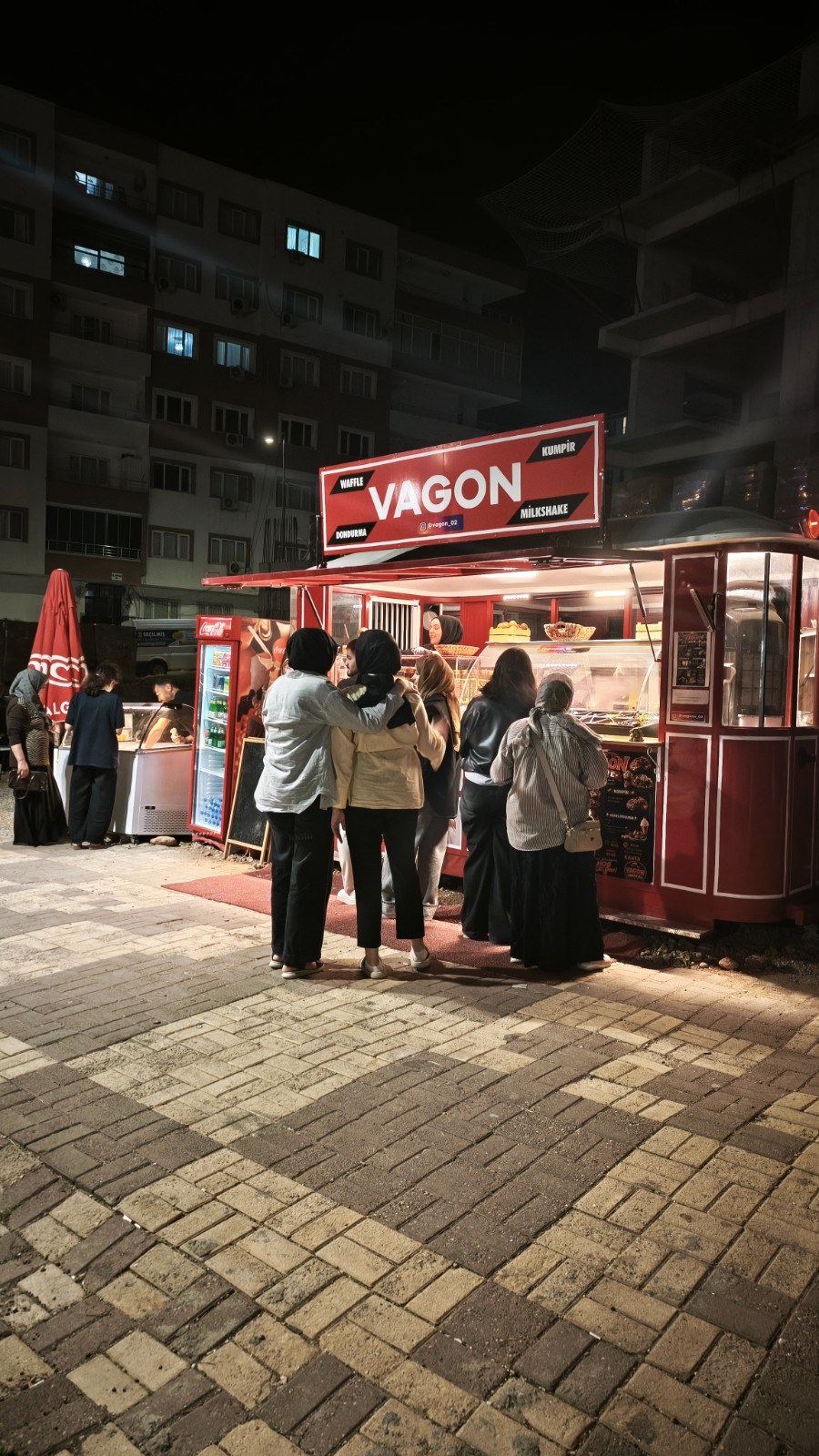 Kahta'da Yeni Lezzet Durağı Vagon Büfe