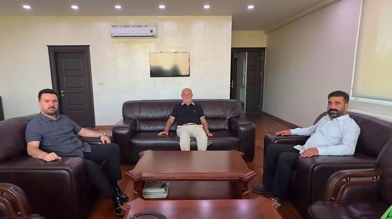 Kahta 02 Spor Başkanı İsmail Mulhan'dan Ramazan Aksoy'a Ziyaret