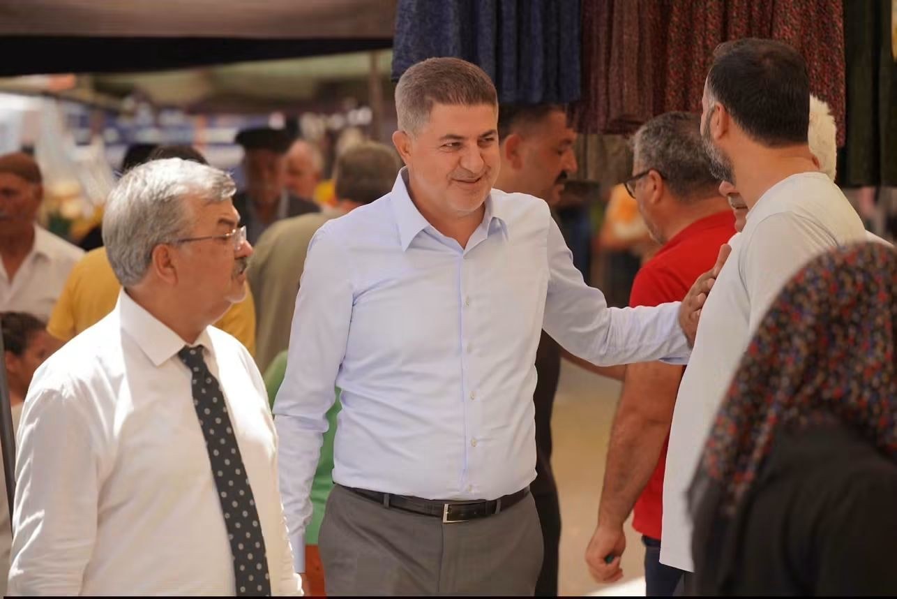 Milletvekili İshak Şan Pazar Esnafını Ziyaret Etti