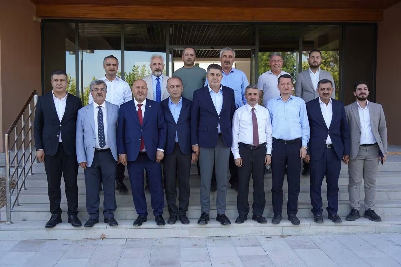 Adıyaman Üniversitesi'ni AK Parti Heyeti Ziyaret Etti
