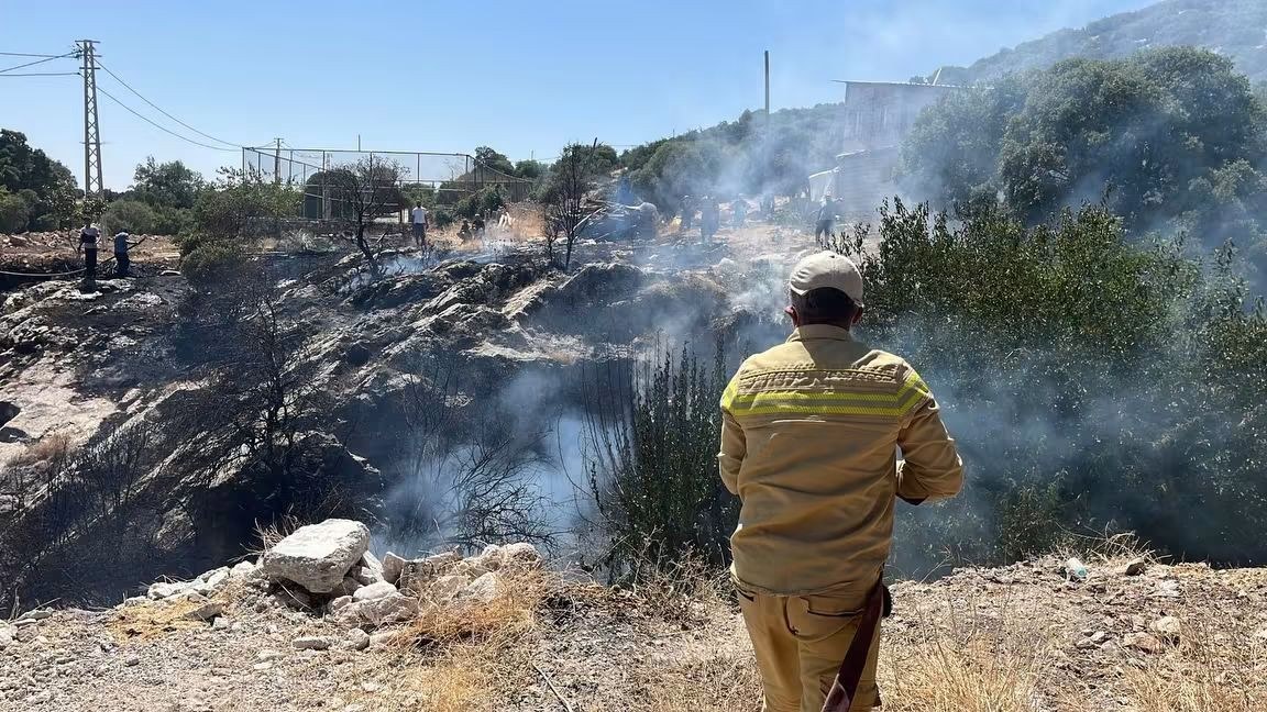 Adıyaman Kemerkaya Köyünde Otluk Yangını Söndürüldü