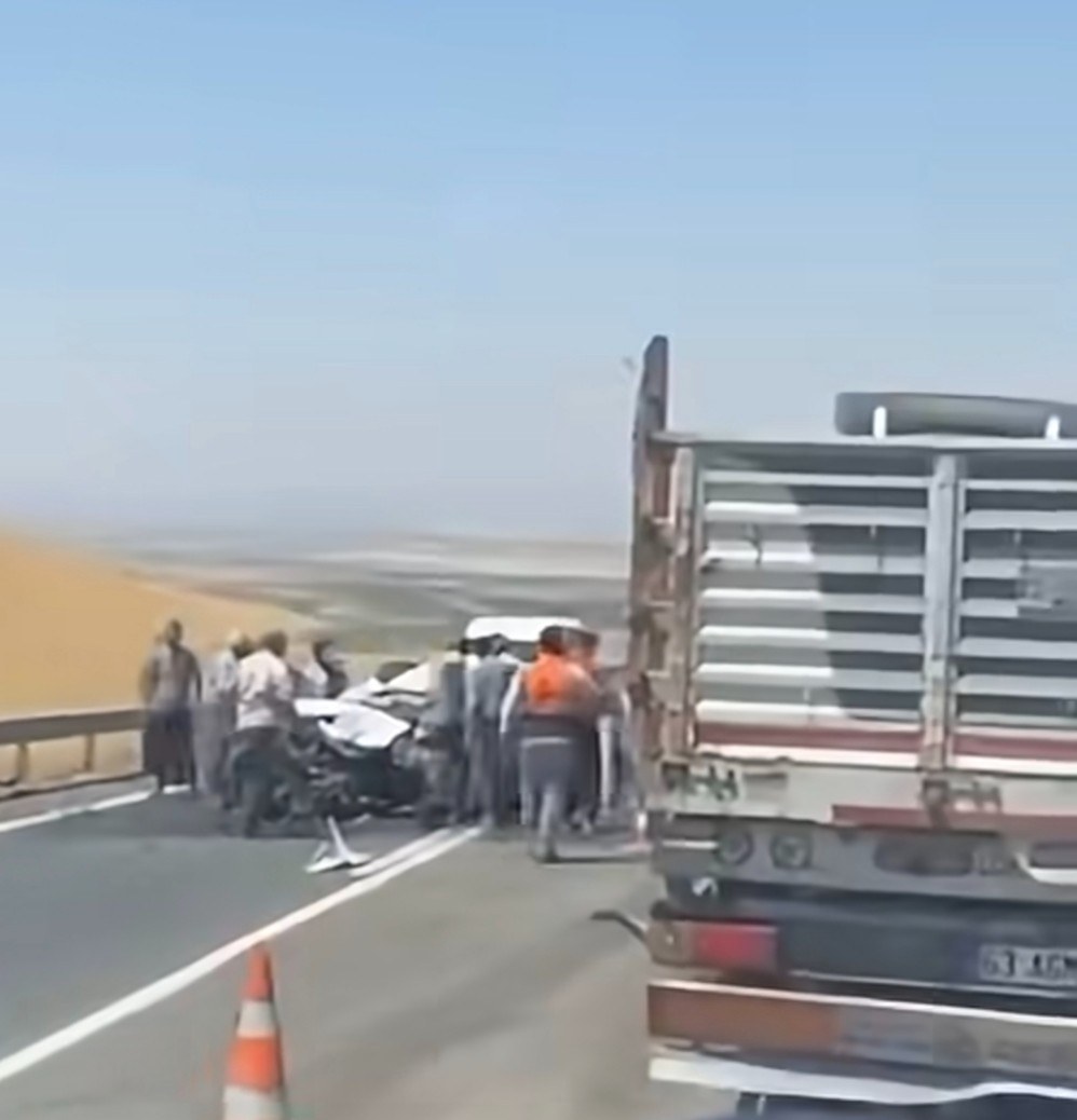 Birecik Arat Dağı'nda Trafik Kazası