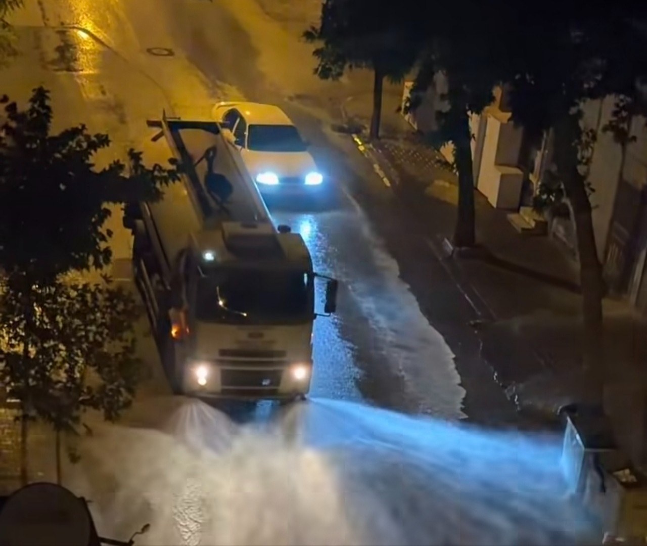 Kahta Belediyesi'nden Sıcak Havaya Karşı Önlem