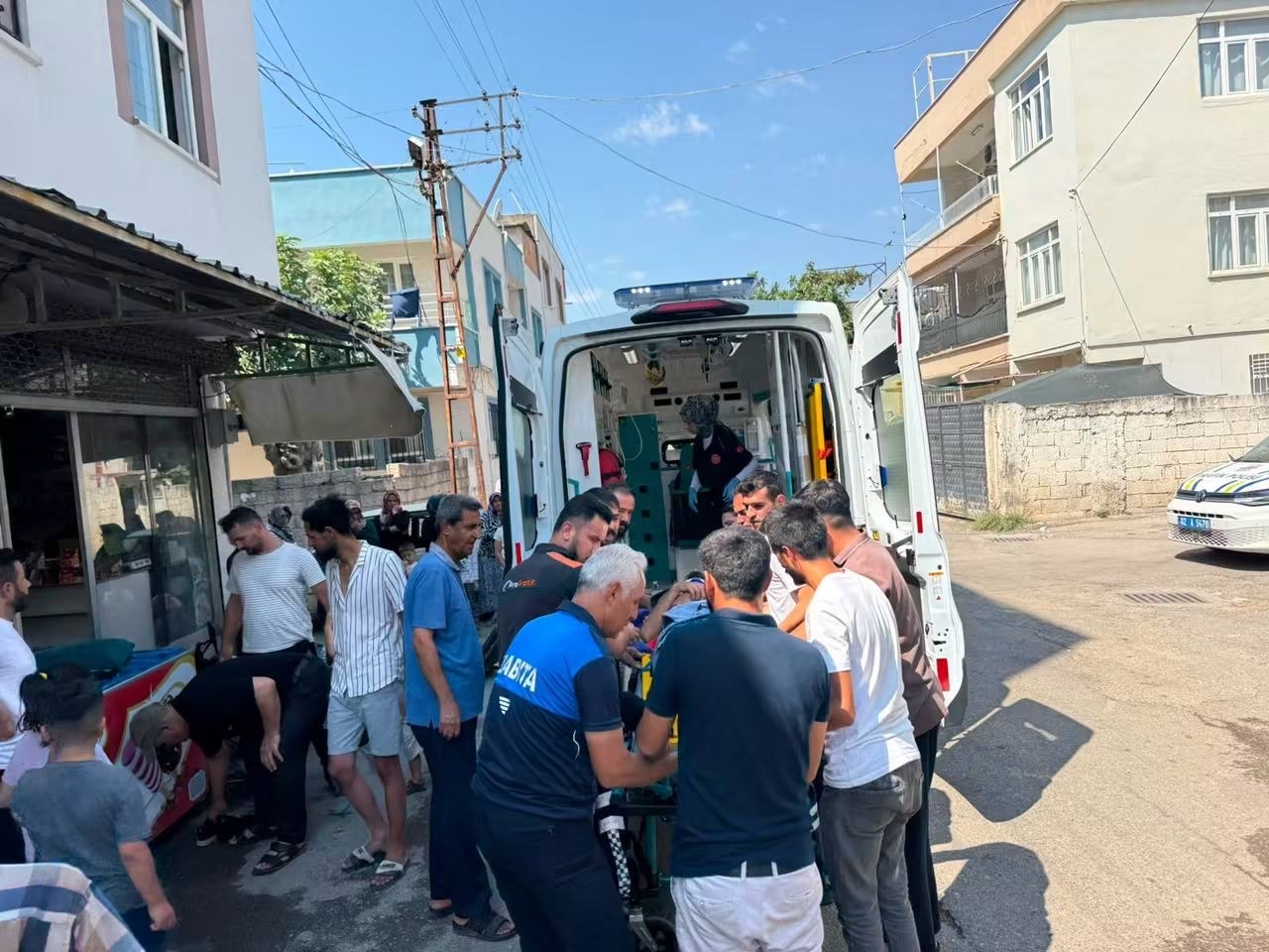 Adıyaman'da Motosiklet ve Otomobil Çarpıştı
