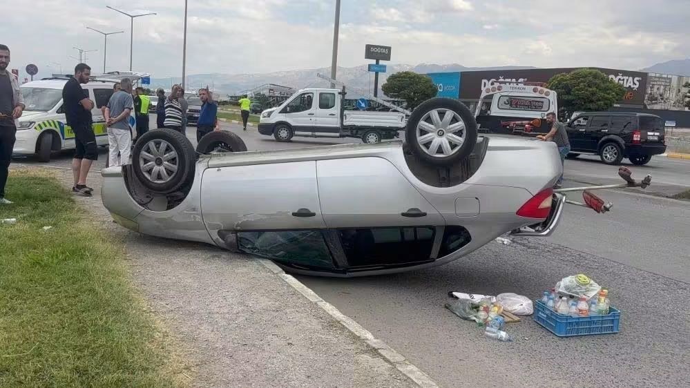Erzincan'da Meydana Gelen Trafik Kazasında 2 Kişi Yaralandı